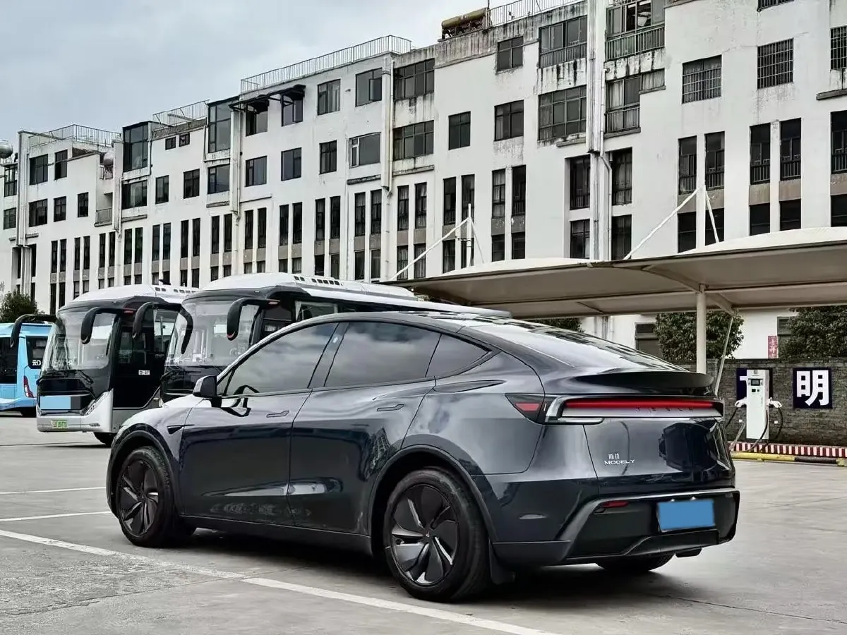 2024 Iveco OuSheng BEV 77.28KWH,autocango,china used car exporter,china ev exporter,chinese used car exporter,chinese used ev exporter