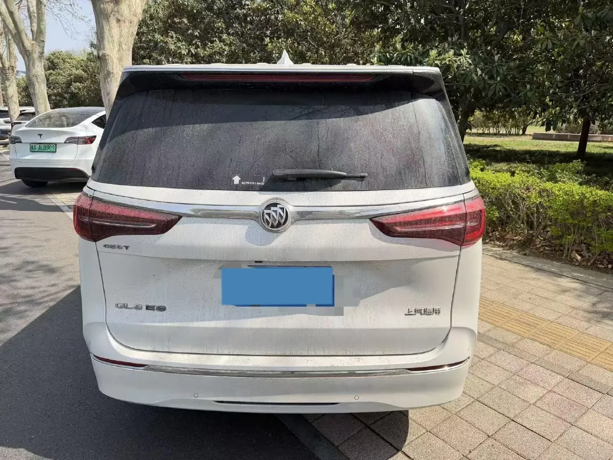 2022 Buick GL8 2.0T 237HP L4 9AT,autocango,china used car exporter,china ev exporter,chinese used car exporter,chinese used ev exporter