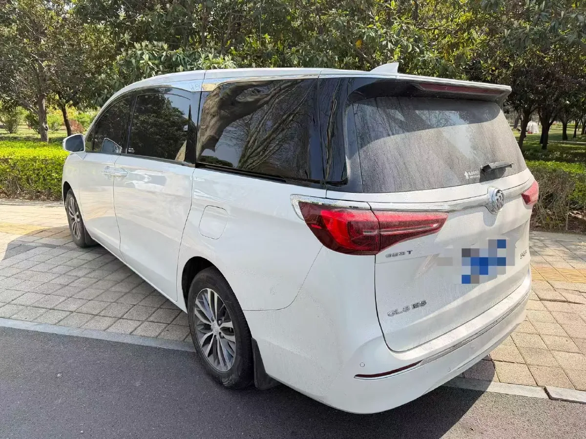 2022 Buick GL8 2.0T 237HP L4 9AT,autocango,china used car exporter,china ev exporter,chinese used car exporter,chinese used ev exporter