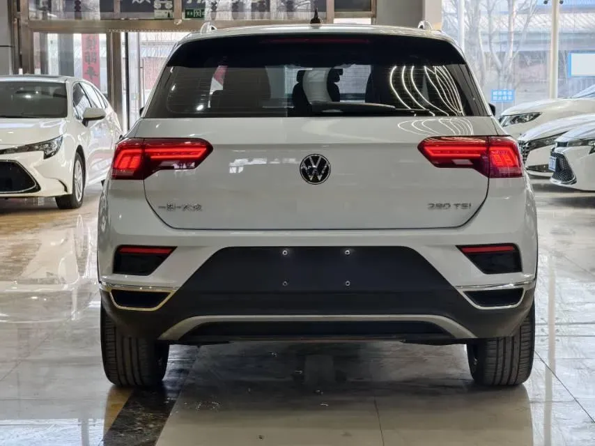 2022 Volkswagen T-Roc 1.4T 150HP L4 7DCT,autocango,china used car exporter,china ev exporter,chinese used car exporter,chinese used ev exporter