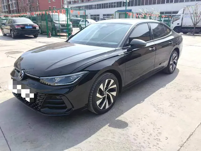 2025 Volkswagen Passat 2.0T 220HP L4 7DCT,autocango,china used car exporter,china ev exporter,chinese used car exporter,chinese used ev exporter