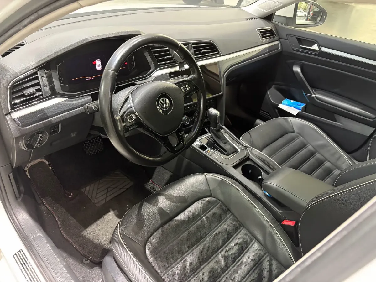 2019 Volkswagen Tayron 2.0T 186HP L4 7DCT,autocango,china used car exporter,china ev exporter,chinese used car exporter,chinese used ev exporter