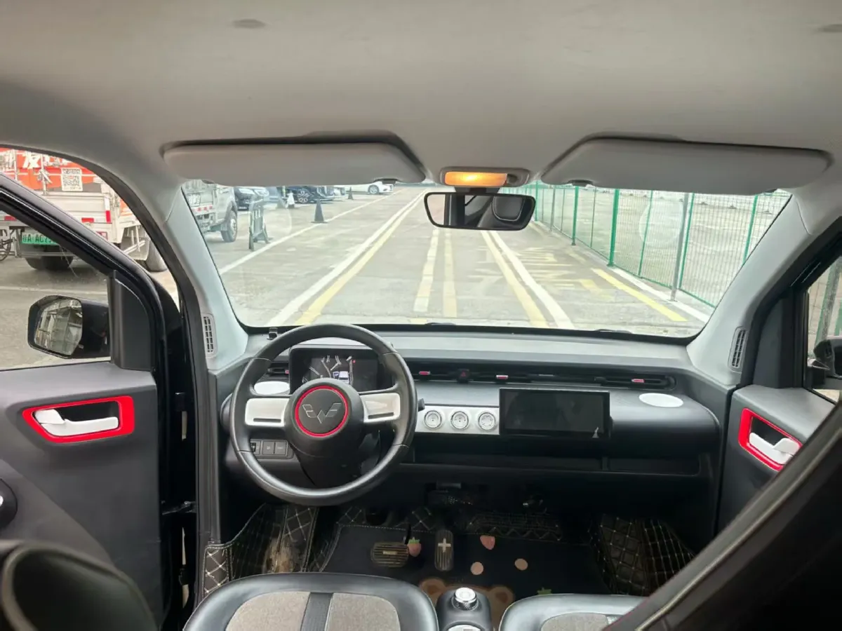 2022 WuLing HongGuang MINI EV BEV 17.3KWH,autocango,china used car exporter,china ev exporter,chinese used car exporter,chinese used ev exporter