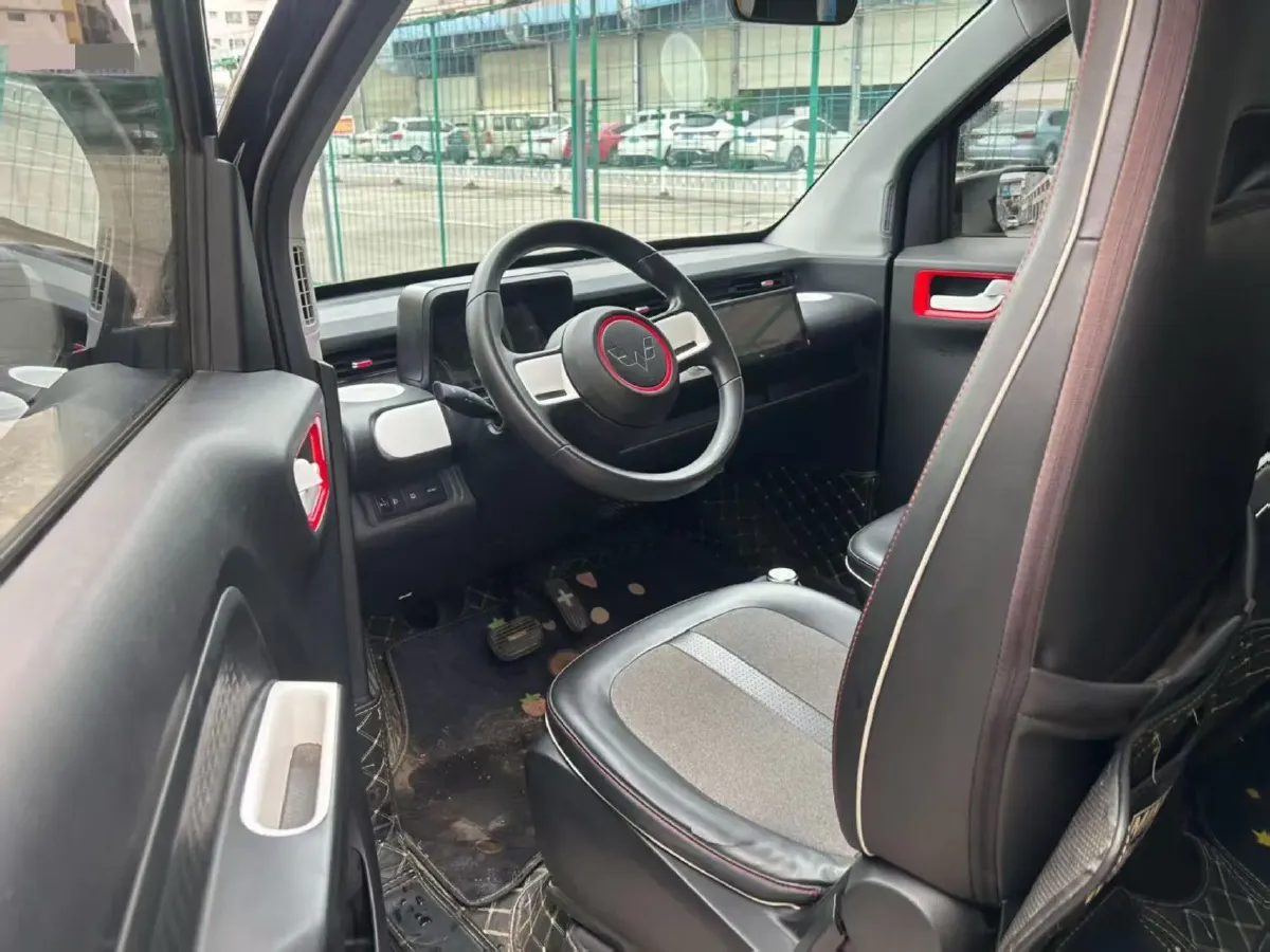 2022 WuLing HongGuang MINI EV BEV 17.3KWH,autocango,china used car exporter,china ev exporter,chinese used car exporter,chinese used ev exporter