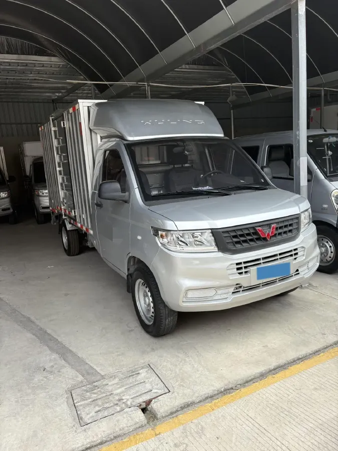 2023 WuLing RongGuang New Truck 1.5L 102HP L4 5MT,autocango,china used car exporter,china ev exporter,chinese used car exporter,chinese used ev exporter