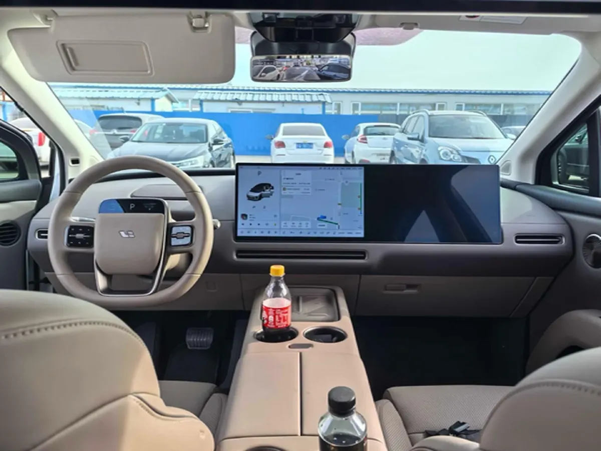 2025 Li i8 BEV,autocango,china used car exporter,china ev exporter,chinese used car exporter,chinese used ev exporter