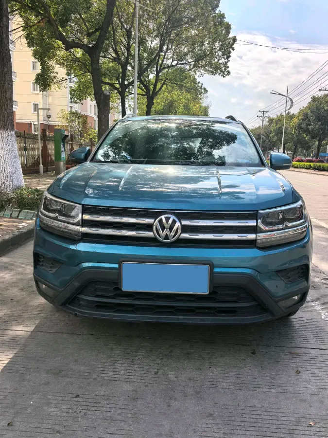 2019 MINI MINI 1.5T 102HP L3 7DCT,autocango,china used car exporter,china ev exporter,chinese used car exporter,chinese used ev exporter