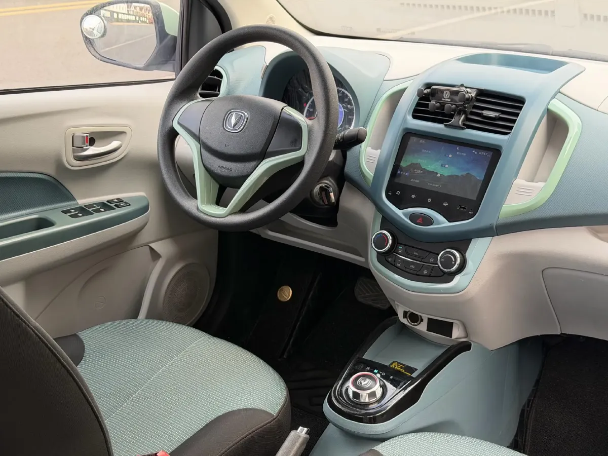 2020 ChangAn BenBen E-Star BEV 32.2KWH,autocango,china used car exporter,china ev exporter,chinese used car exporter,chinese used ev exporter