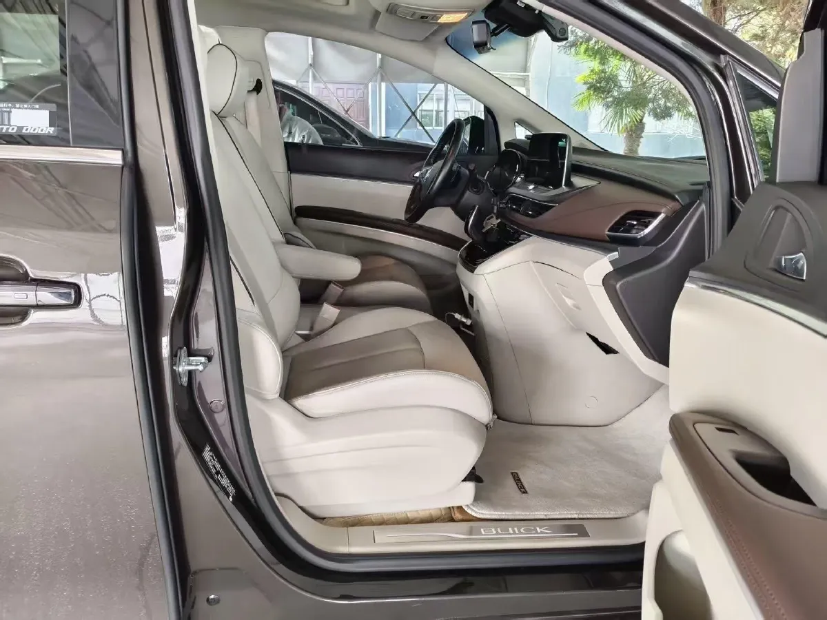 2021 Buick GL8 2.0T 237HP L4 9AT,autocango,china used car exporter,china ev exporter,chinese used car exporter,chinese used ev exporter