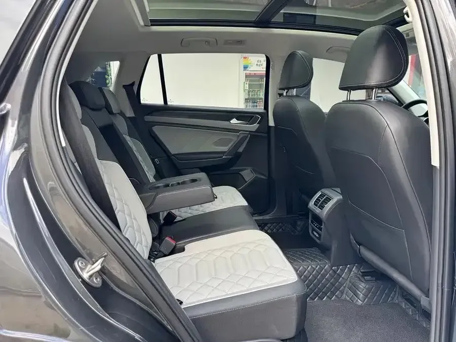 2024 Volkswagen Tayron 2.0T 186HP L4 7DCT,autocango,china used car exporter,china ev exporter,chinese used car exporter,chinese used ev exporter