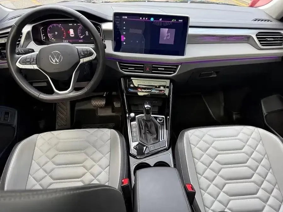 2024 Volkswagen Tayron 2.0T 186HP L4 7DCT,autocango,china used car exporter,china ev exporter,chinese used car exporter,chinese used ev exporter