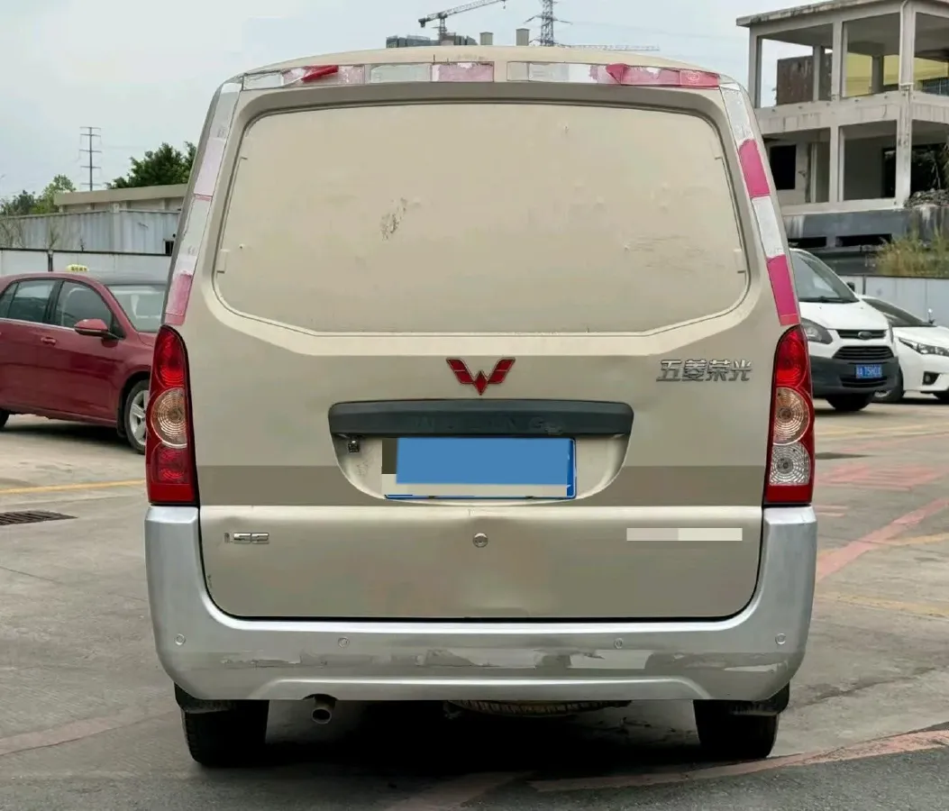 2021 SWM X2 1.5L 112HP L4 5MT,autocango,china used car exporter,china ev exporter,chinese used car exporter,chinese used ev exporter