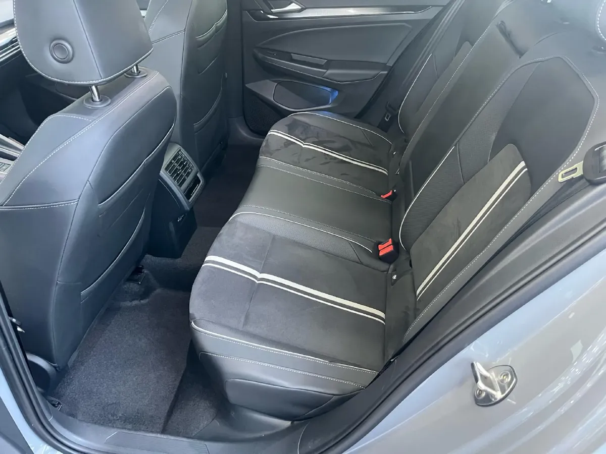 2021 Volkswagen Golf 1.4T 150HP L4 7DCT,autocango,china used car exporter,china ev exporter,chinese used car exporter,chinese used ev exporter