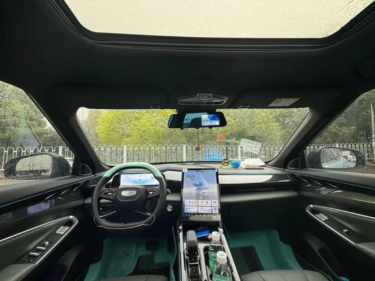 2024 Geely Azkarra 1.5T 181HP L4 7DCT,autocango,china used car exporter,china ev exporter,chinese used car exporter,chinese used ev exporter