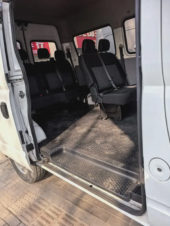 2019 MAXUS XinTu V80 2.0T 139HP L4 6MT,autocango,china used car exporter,china ev exporter,chinese used car exporter,chinese used ev exporter