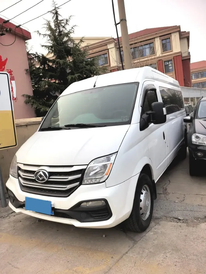 2019 MAXUS XinTu V80 2.0T 139HP L4 6MT,autocango,china used car exporter,china ev exporter,chinese used car exporter,chinese used ev exporter