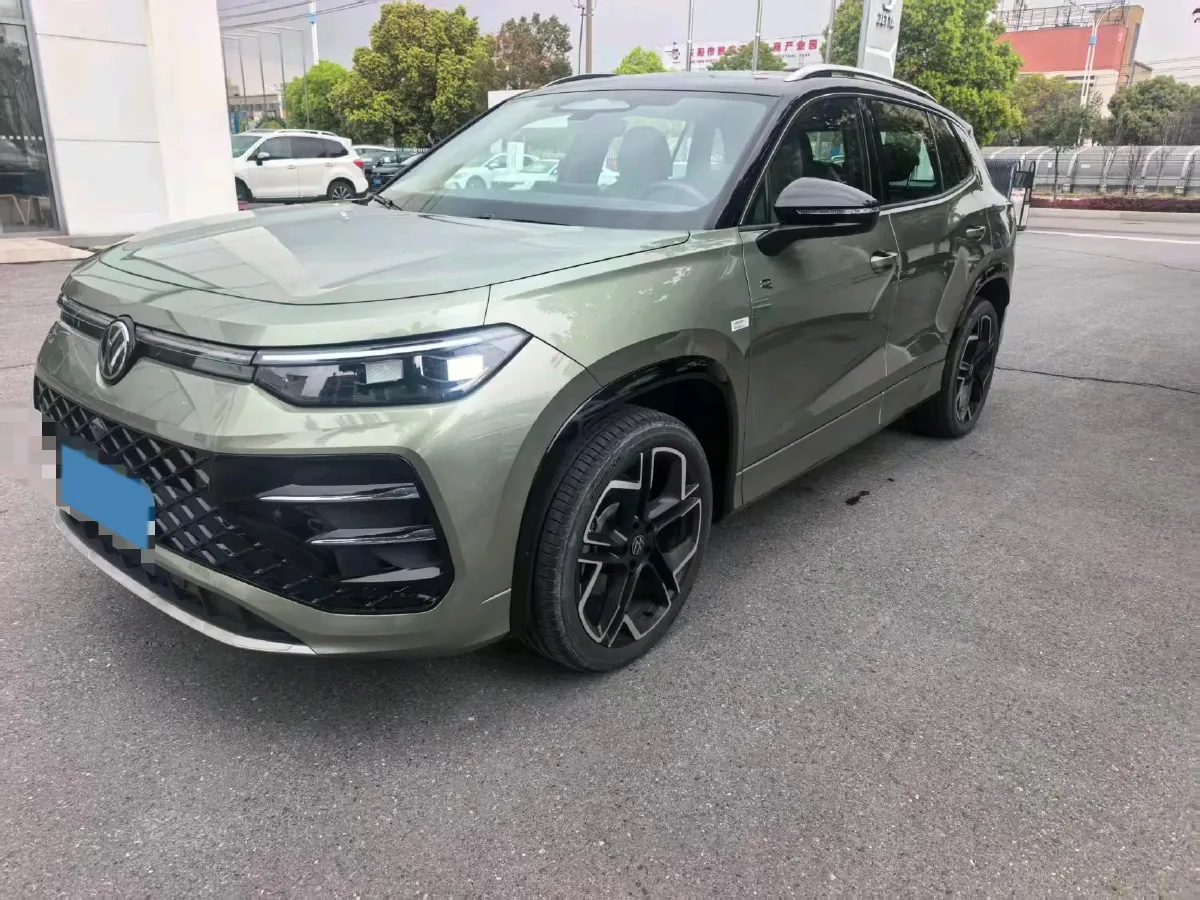 2026 Volkswagen Tayron 2.0T 220HP L4 7DCT,autocango,china used car exporter,china ev exporter,chinese used car exporter,chinese used ev exporter