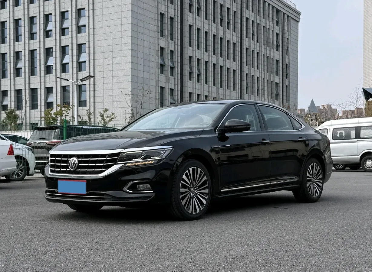 2019 Volvo V40 1.5T 152HP L4 6AT,autocango,china used car exporter,china ev exporter,chinese used car exporter,chinese used ev exporter