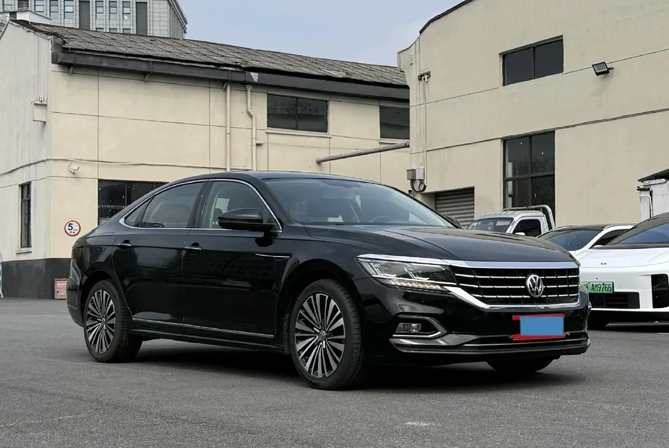 2019 Volvo V40 1.5T 152HP L4 6AT,autocango,china used car exporter,china ev exporter,chinese used car exporter,chinese used ev exporter