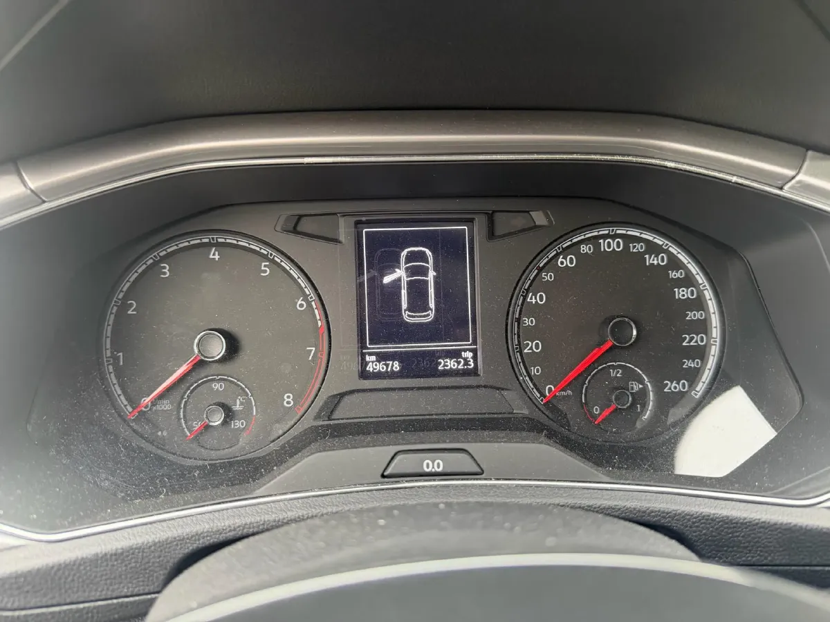 2021 Volkswagen T-Roc 1.4T 150HP L4 7DCT,autocango,china used car exporter,china ev exporter,chinese used car exporter,chinese used ev exporter