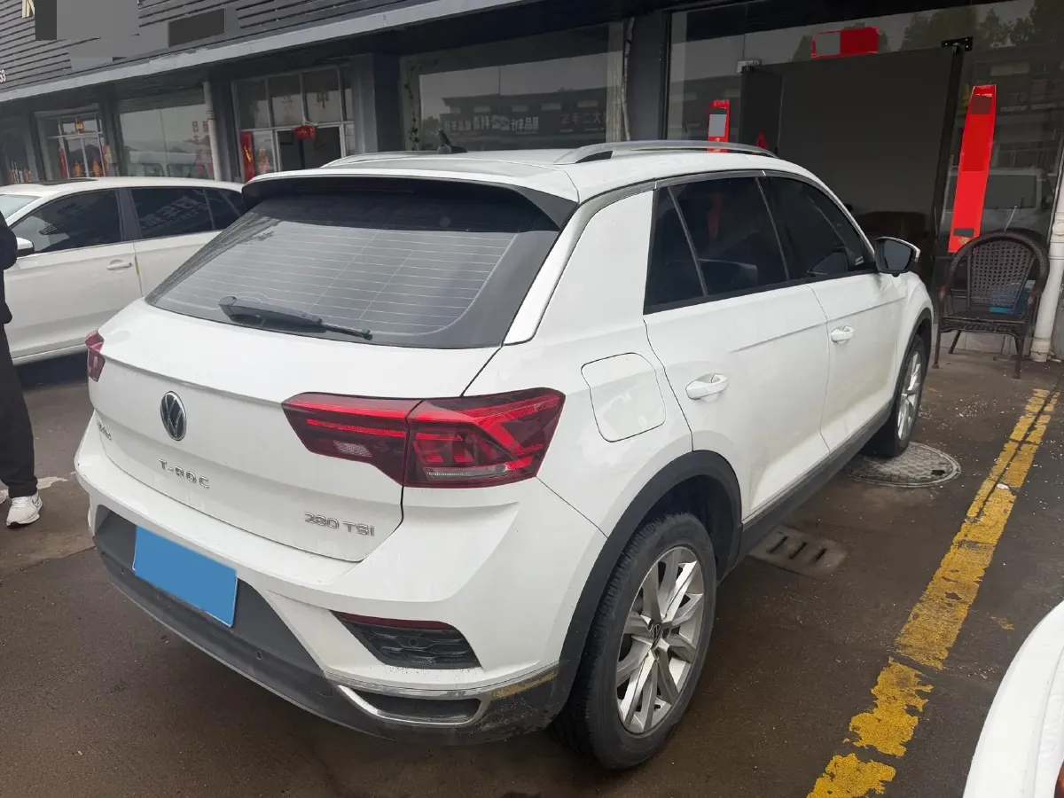 2021 Volkswagen T-Roc 1.4T 150HP L4 7DCT,autocango,china used car exporter,china ev exporter,chinese used car exporter,chinese used ev exporter