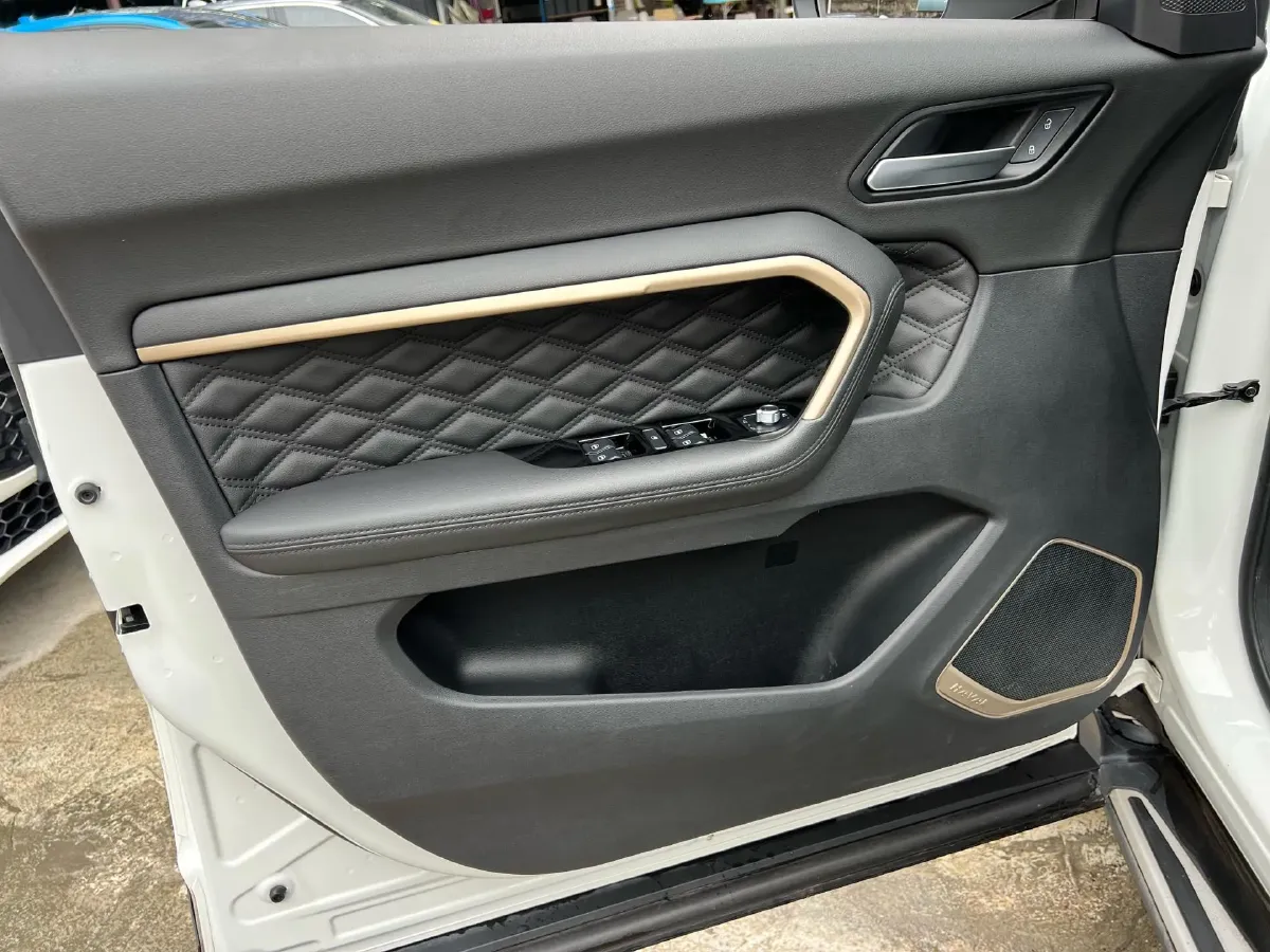 2020 Haval H6 1.5T 169HP L4 7DCT,autocango,china used car exporter,china ev exporter,chinese used car exporter,chinese used ev exporter