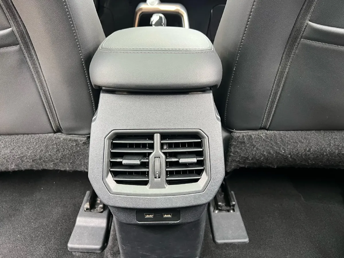 2020 Haval H6 1.5T 169HP L4 7DCT,autocango,china used car exporter,china ev exporter,chinese used car exporter,chinese used ev exporter