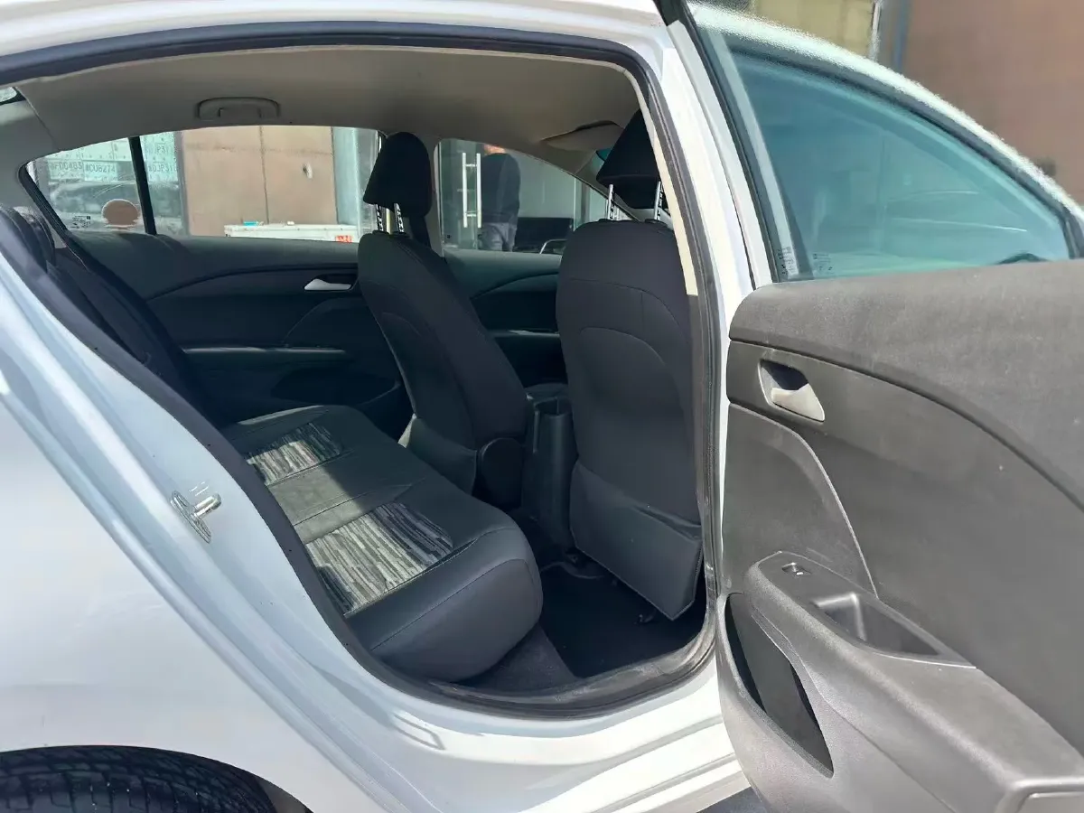 2016 Chevrolet Cavalier 1.5L 113HP L4 5MT,autocango,china used car exporter,china ev exporter,chinese used car exporter,chinese used ev exporter