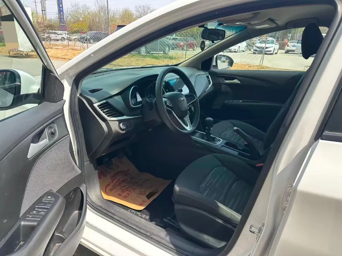 2016 Chevrolet Cavalier 1.5L 113HP L4 5MT,autocango,china used car exporter,china ev exporter,chinese used car exporter,chinese used ev exporter