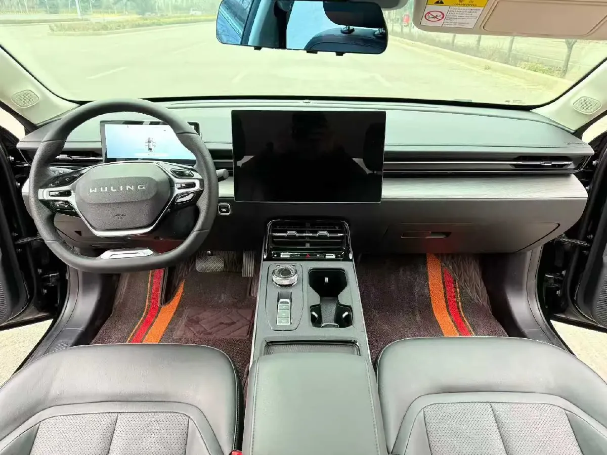 2023 WuLing XingGuang 1.5L 106HP L4 E-CVT PHEV 20.5KWH,autocango,china used car exporter,china ev exporter,chinese used car exporter,chinese used ev exporter