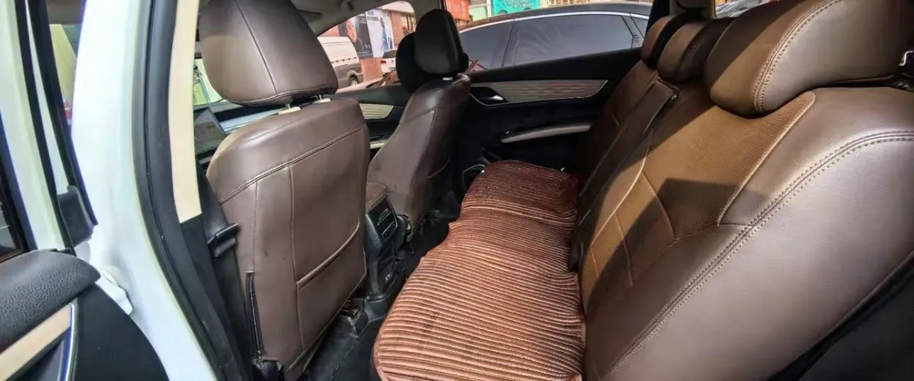 2022 Exceed LXC-DM 1.5T 156HP L4 3DHT PHEV 19.27KWH,autocango,china used car exporter,china ev exporter,chinese used car exporter,chinese used ev exporter