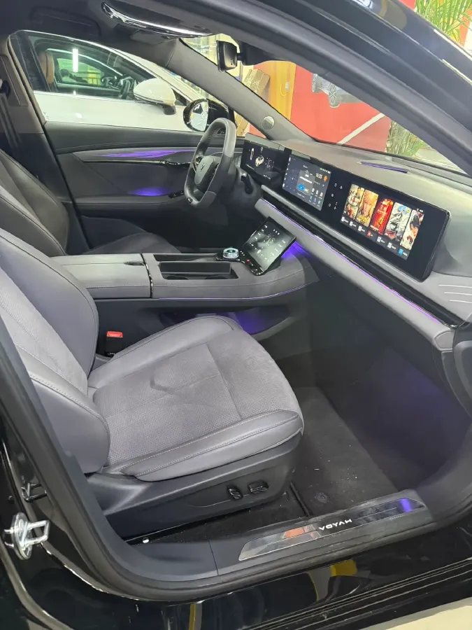 2024 Voyah ZhuiGuang 1.5T 136HP L4 PHEV 43KWH,autocango,china used car exporter,china ev exporter,chinese used car exporter,chinese used ev exporter