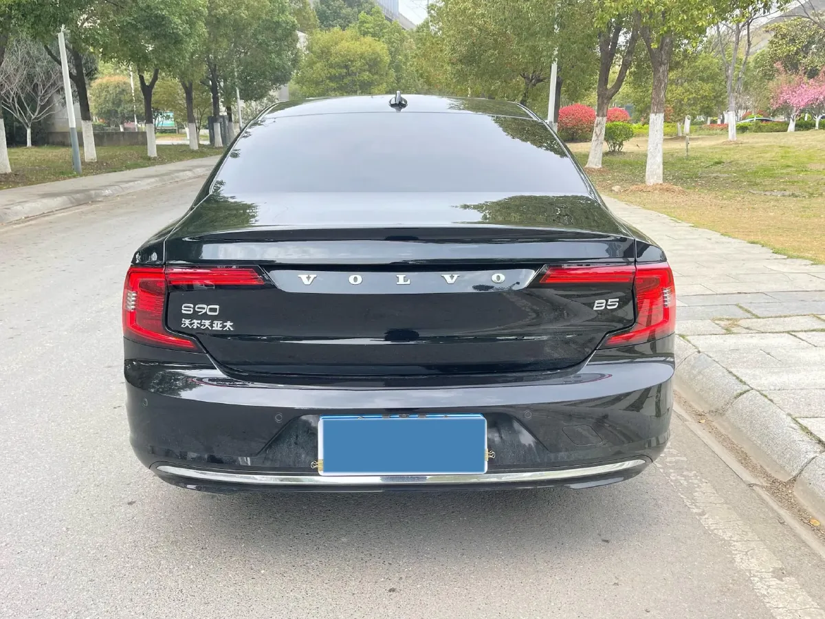 2024 Volvo S90 2.0T 250HP L4 8AT,autocango,china used car exporter,china ev exporter,chinese used car exporter,chinese used ev exporter