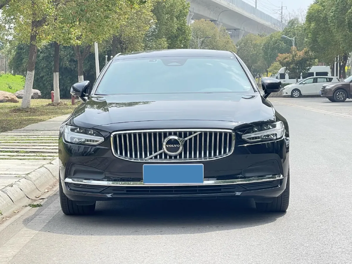 2024 Volvo S90 2.0T 250HP L4 8AT,autocango,china used car exporter,china ev exporter,chinese used car exporter,chinese used ev exporter