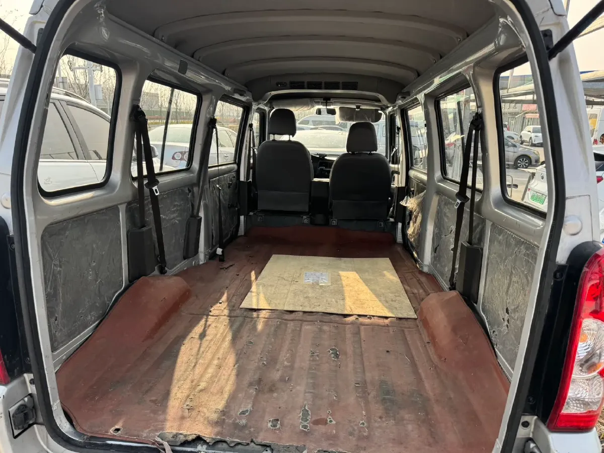 2021 WuLing RongGuang 1.5L 99HP L4 5MT,autocango,china used car exporter,china ev exporter,chinese used car exporter,chinese used ev exporter