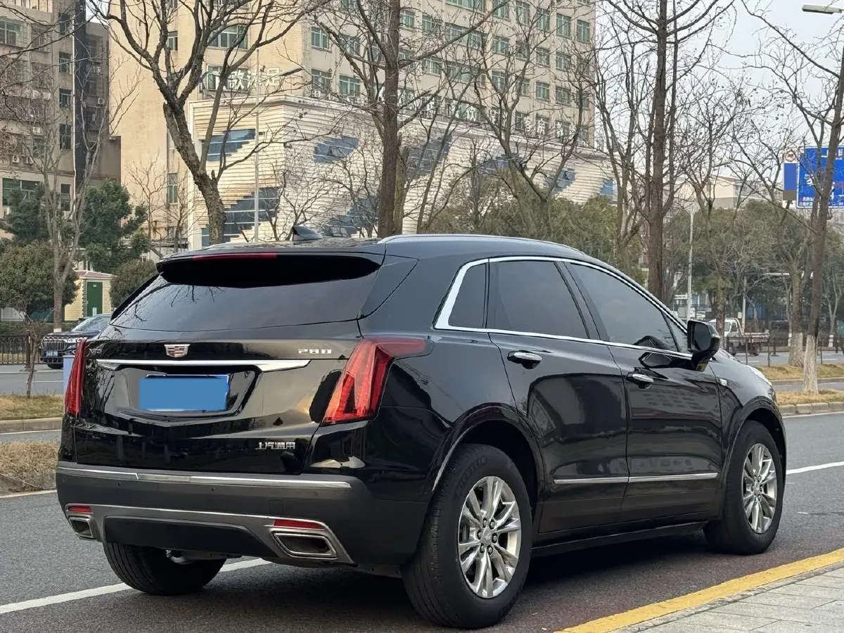 2022 Cadillac XT5 2.0T 237HP L4 9AT,autocango,china used car exporter,china ev exporter,chinese used car exporter,chinese used ev exporter