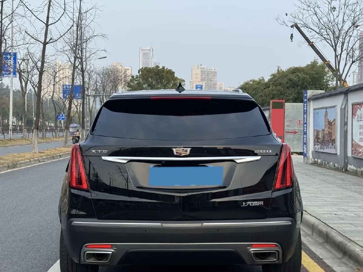 2022 Cadillac XT5 2.0T 237HP L4 9AT,autocango,china used car exporter,china ev exporter,chinese used car exporter,chinese used ev exporter