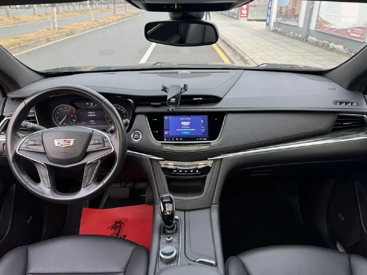 2022 Cadillac XT5 2.0T 237HP L4 9AT,autocango,china used car exporter,china ev exporter,chinese used car exporter,chinese used ev exporter