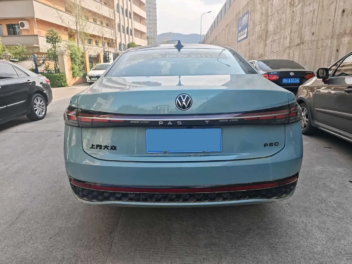 2025 Volkswagen Passat 2.0T 220HP L4 7DCT,autocango,china used car exporter,china ev exporter,chinese used car exporter,chinese used ev exporter