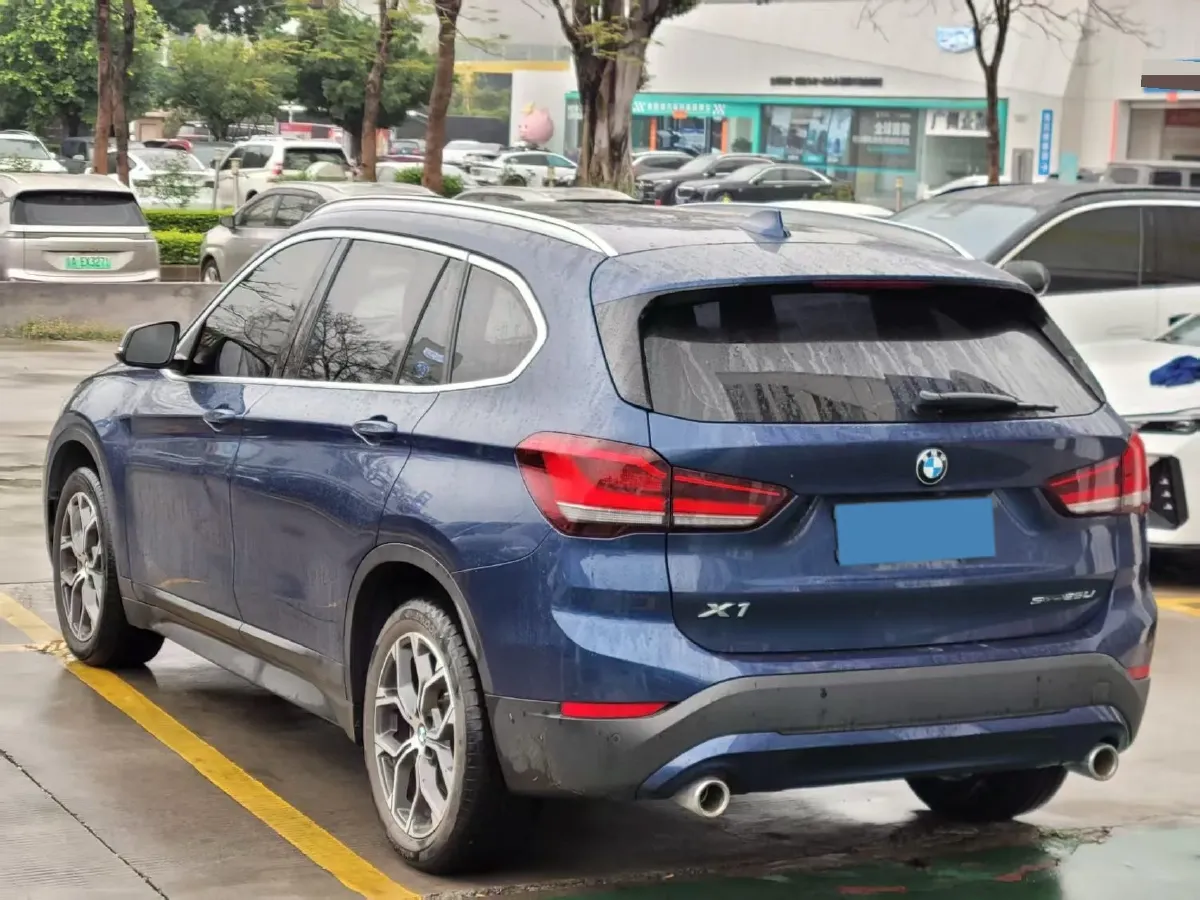 2022 BMW X1 2.0T 192HP L4 7DCT,autocango,china used car exporter,china ev exporter,chinese used car exporter,chinese used ev exporter