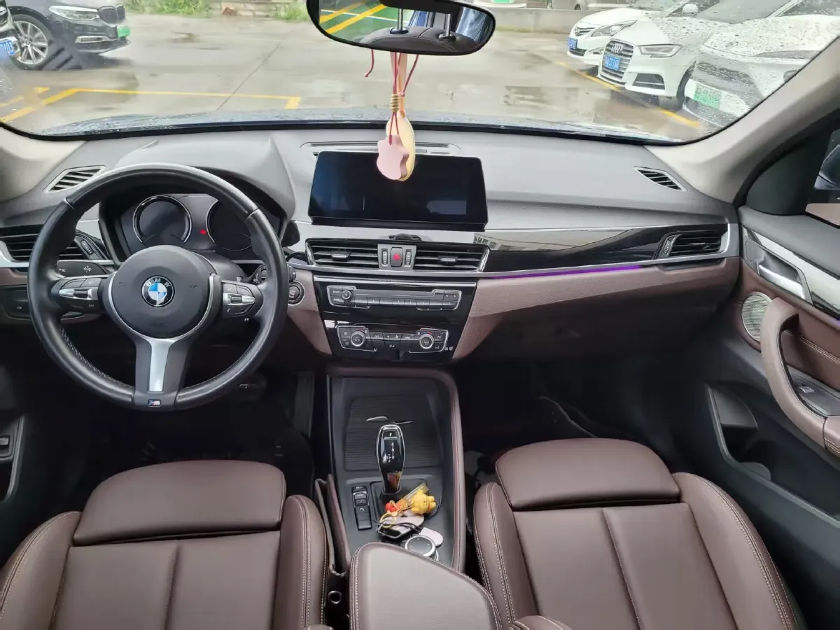 2022 BMW X1 2.0T 192HP L4 7DCT,autocango,china used car exporter,china ev exporter,chinese used car exporter,chinese used ev exporter