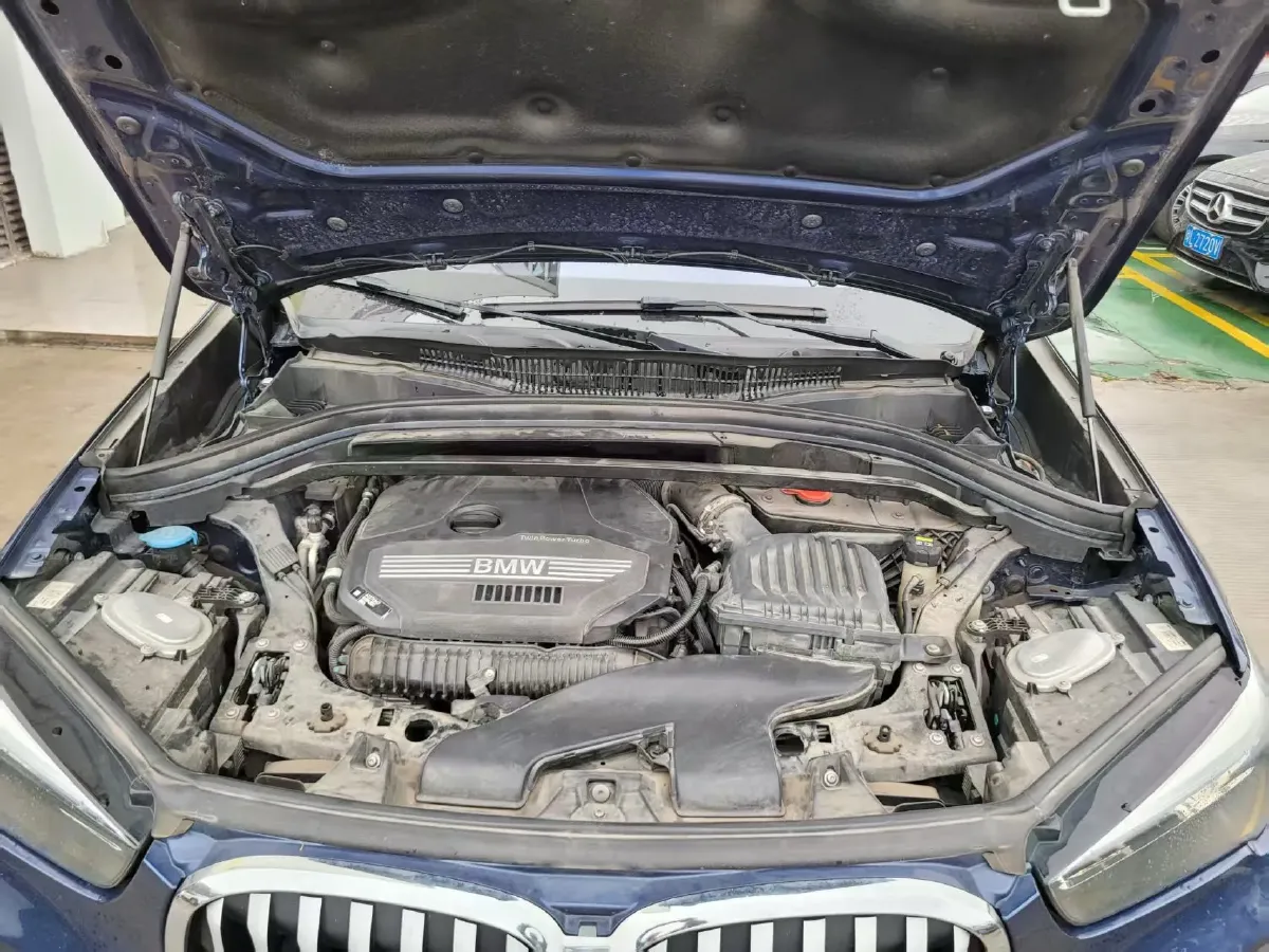 2022 BMW X1 2.0T 192HP L4 7DCT,autocango,china used car exporter,china ev exporter,chinese used car exporter,chinese used ev exporter