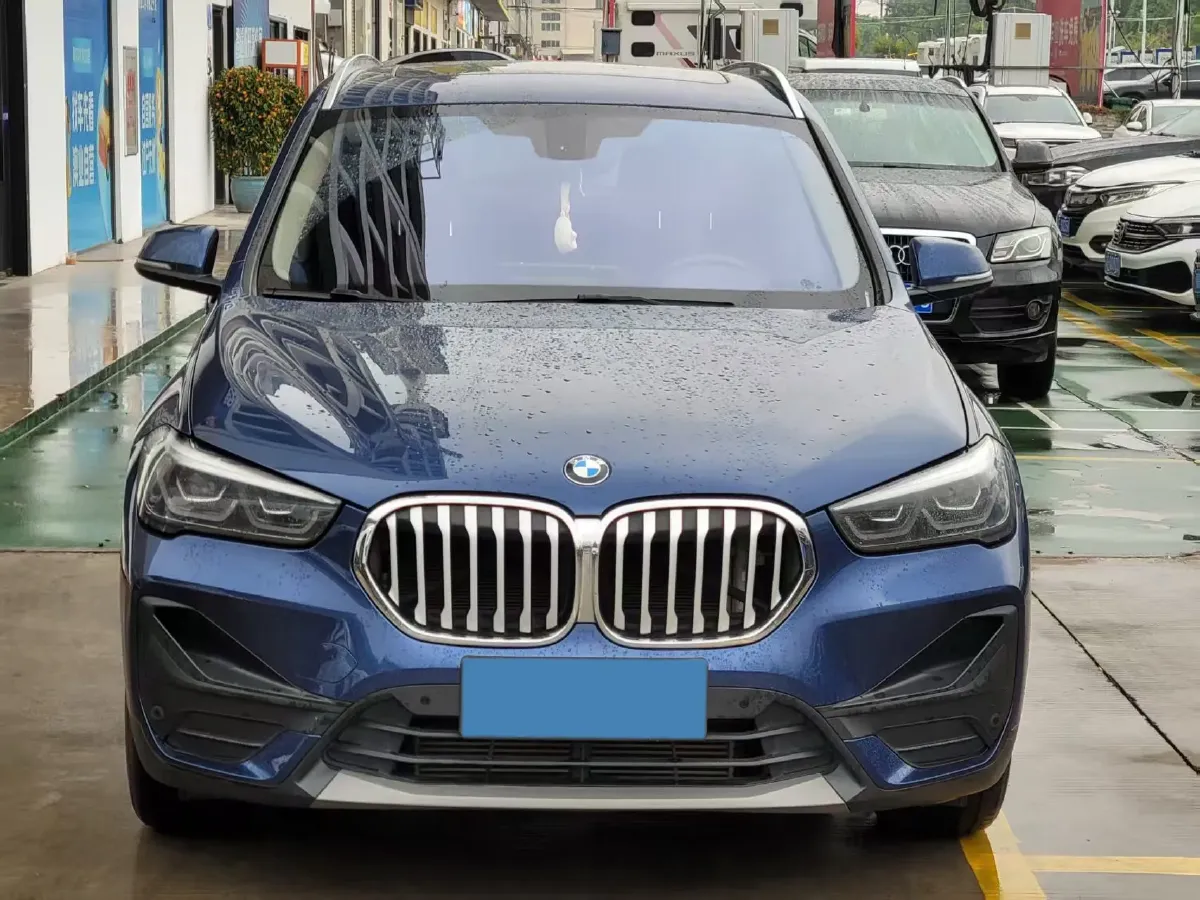 2022 BMW X1 2.0T 192HP L4 7DCT,autocango,china used car exporter,china ev exporter,chinese used car exporter,chinese used ev exporter