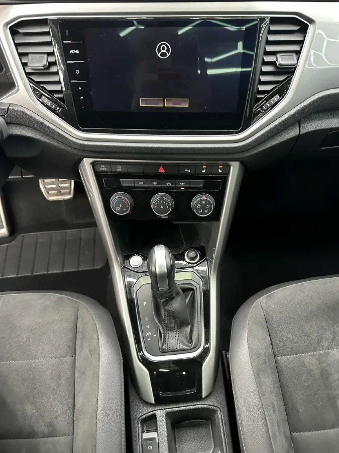 2022 Volkswagen T-Roc 1.4T 150HP L4 7DCT,autocango,china used car exporter,china ev exporter,chinese used car exporter,chinese used ev exporter