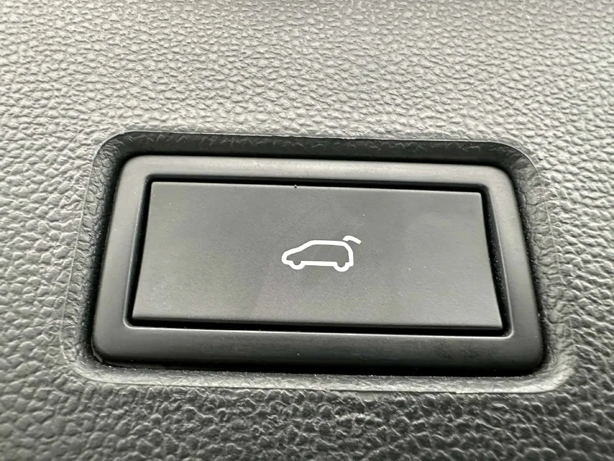 2022 Volkswagen T-Roc 1.4T 150HP L4 7DCT,autocango,china used car exporter,china ev exporter,chinese used car exporter,chinese used ev exporter