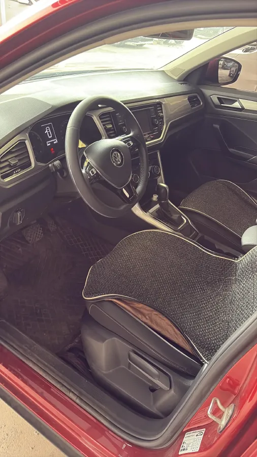 2019 Volkswagen T-Roc 1.4T 131HP L4 7DCT,autocango,china used car exporter,china ev exporter,chinese used car exporter,chinese used ev exporter