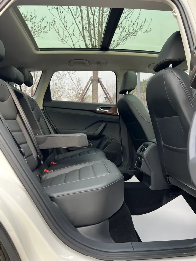 2022 Volkswagen Tharu 1.4T 150HP L4 7DCT,autocango,china used car exporter,china ev exporter,chinese used car exporter,chinese used ev exporter