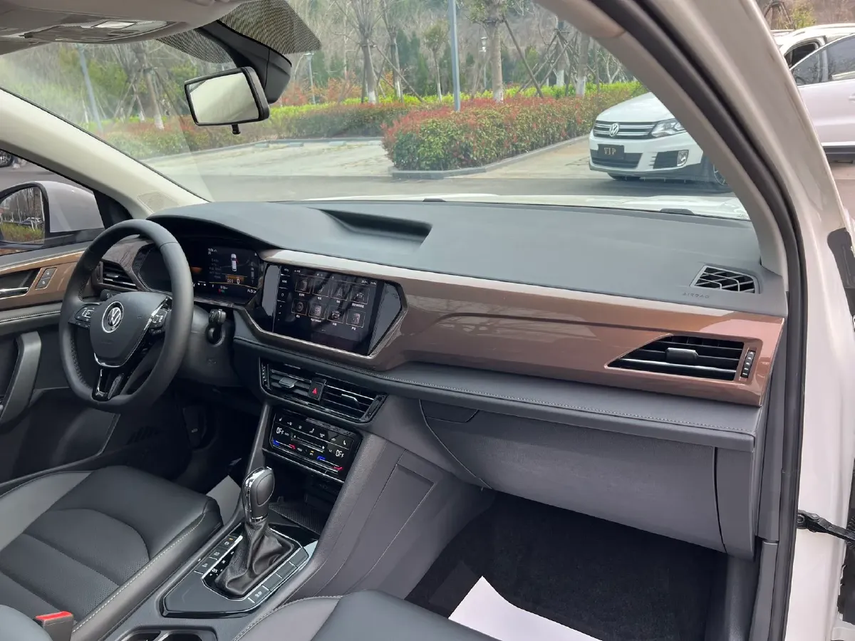 2022 Volkswagen Tharu 1.4T 150HP L4 7DCT,autocango,china used car exporter,china ev exporter,chinese used car exporter,chinese used ev exporter