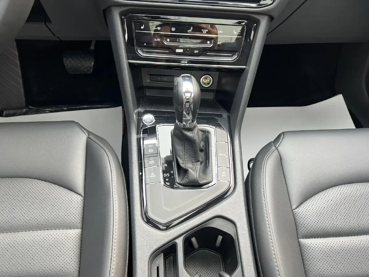 2022 Volkswagen Tharu 1.4T 150HP L4 7DCT,autocango,china used car exporter,china ev exporter,chinese used car exporter,chinese used ev exporter