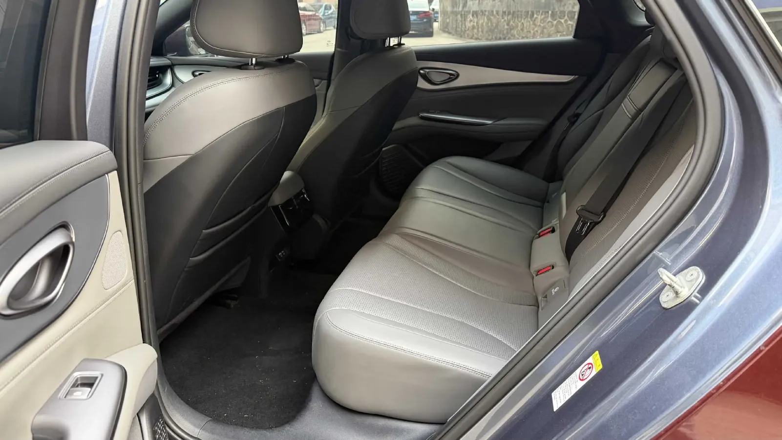 2025 BYD Seal07 DM-i 1.5L 101HP L4 E-CVT PHEV 17.6KWH,autocango,china used car exporter,china ev exporter,chinese used car exporter,chinese used ev exporter